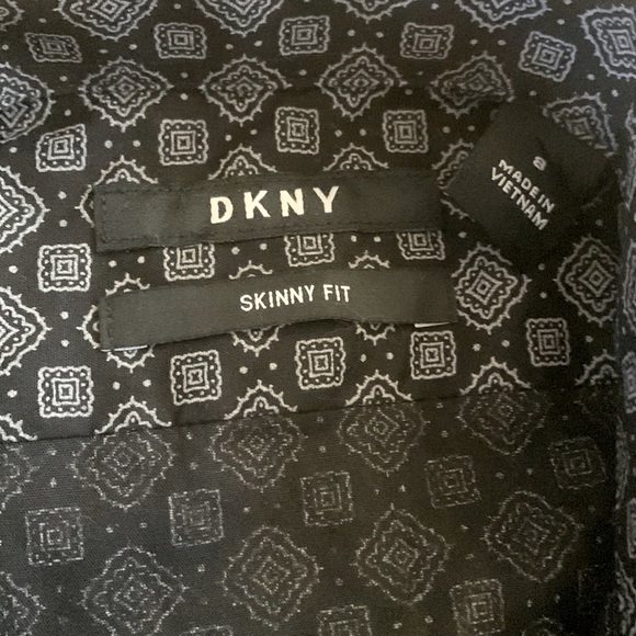 DNKY button down long sleeve boy size 8 - Picture 3 of 5